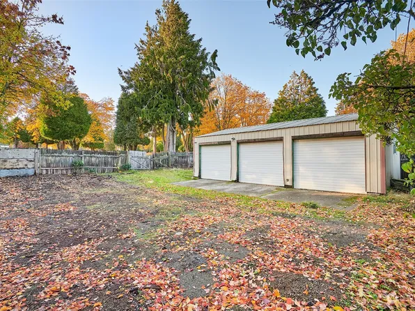 8709 9th Avenue NW, Seattle, WA 98117