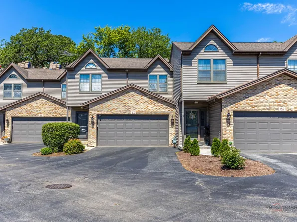 24 Garden Crescent Ct, Elgin, IL 60123