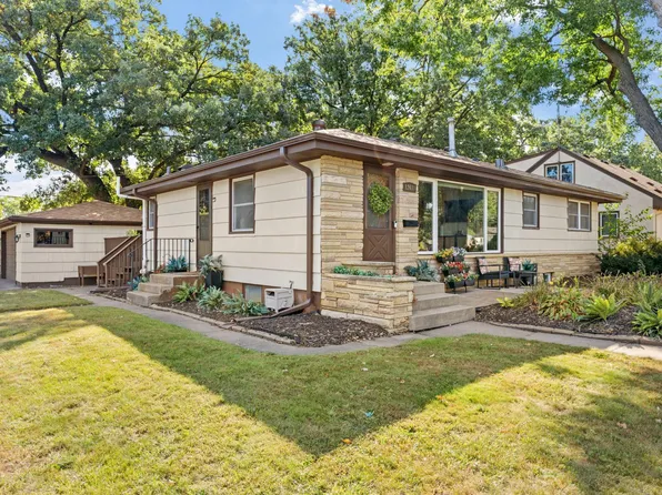 12611 Monterey Ave S, Savage, MN 55378