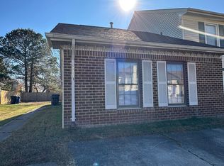 2073 Lyndora Rd, Virginia Beach, VA 23464