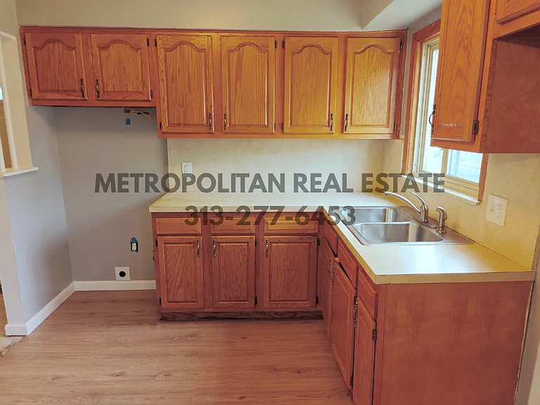 26680 Penn St — Photo 5