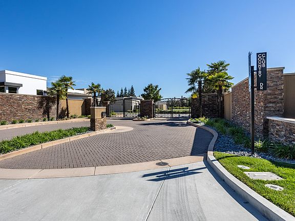 4th image of 1319 Trey Way