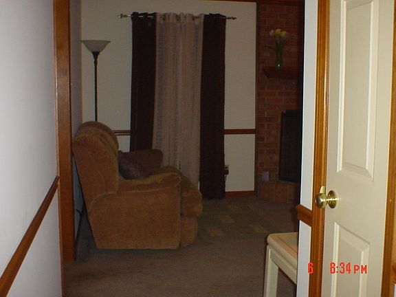 Entry hall/living room