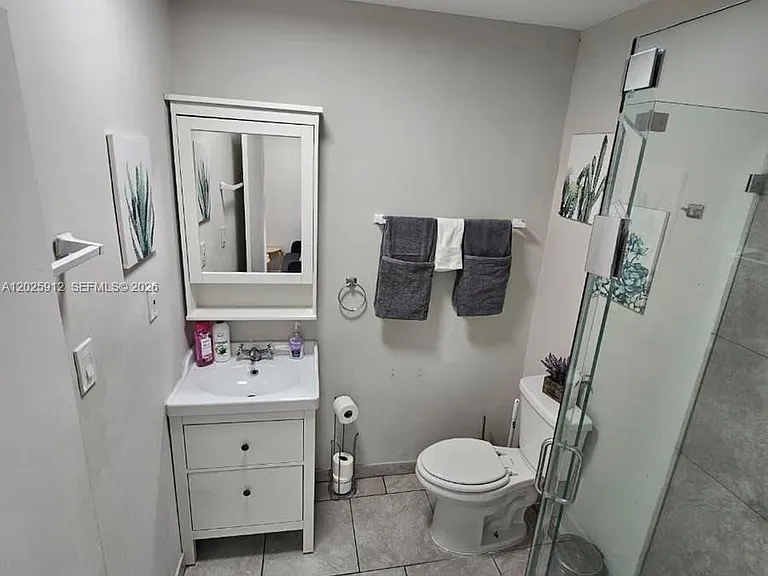 2224 SW 11th St #3 — Photo 11