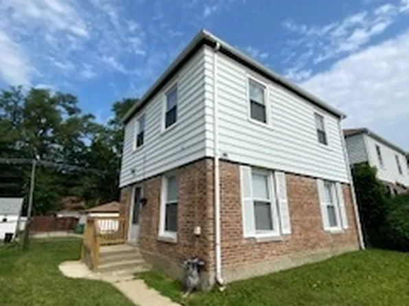 740 Gardner Rd, Westchester, IL 60154