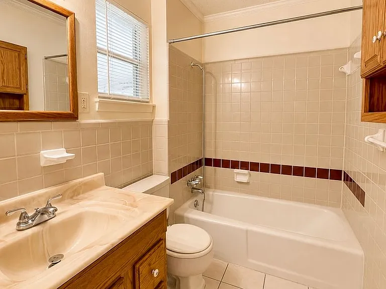 1512 S Ws Young Dr — Photo 7