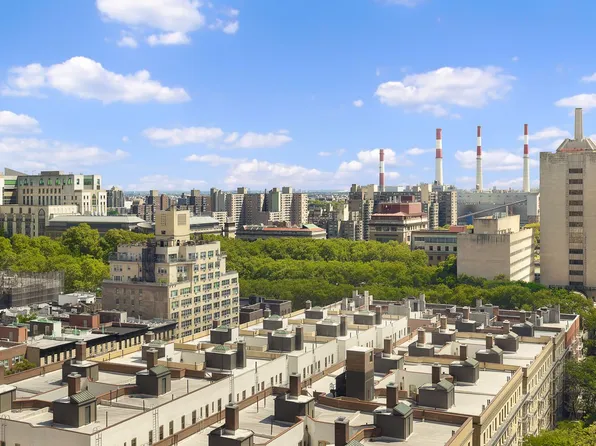 340 East 64th Street image 4 of 14