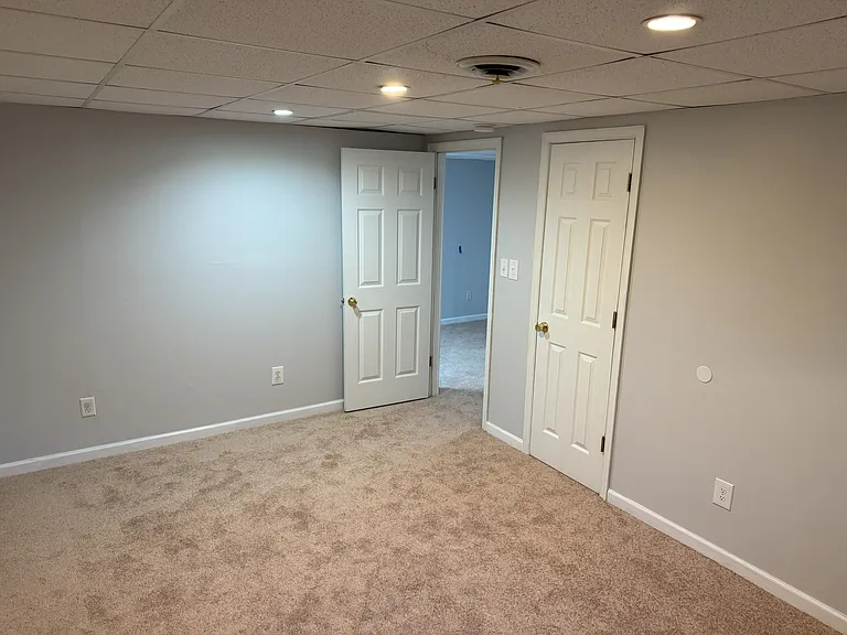 Basement bedroom #4