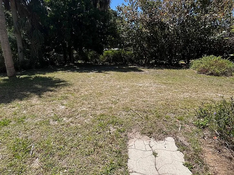 4455 NE Palmetto Dr — Photo 17