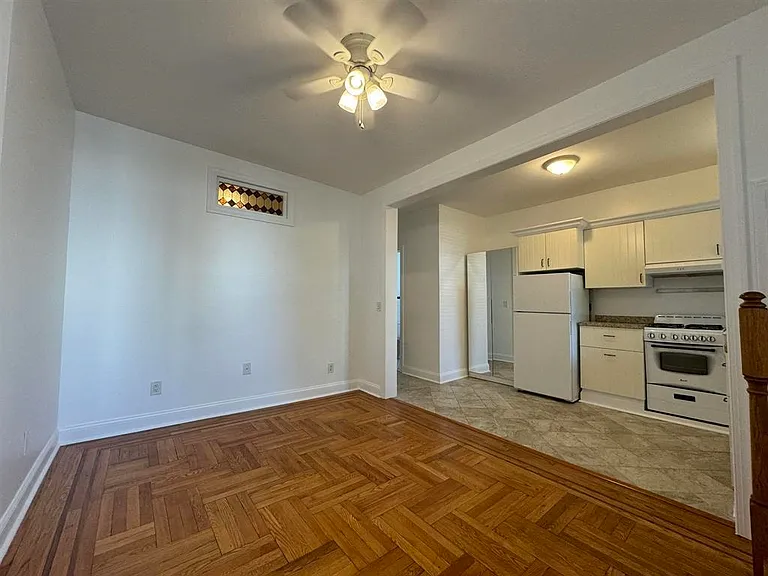 445 Monmouth St #2 — Photo 2