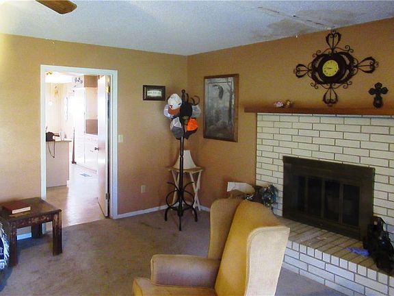 4th image of 1406 NE 7th St