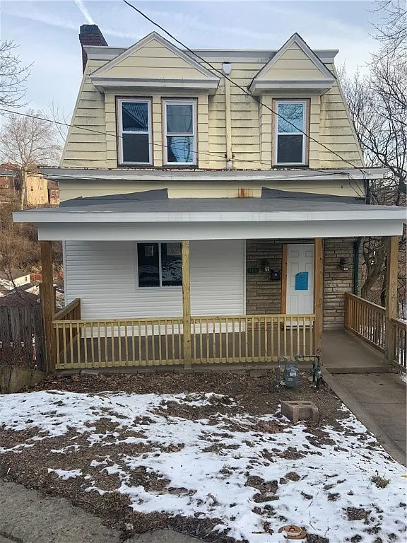 105 Venture St photo 1