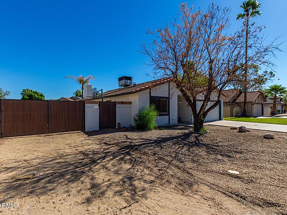 3rd image of 18851 N 45th Avenue