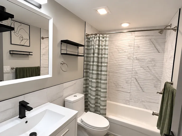 2202 N Marshall St #4 — Photo 7