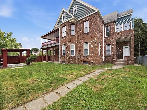 3rd image of 26 Washington Ave