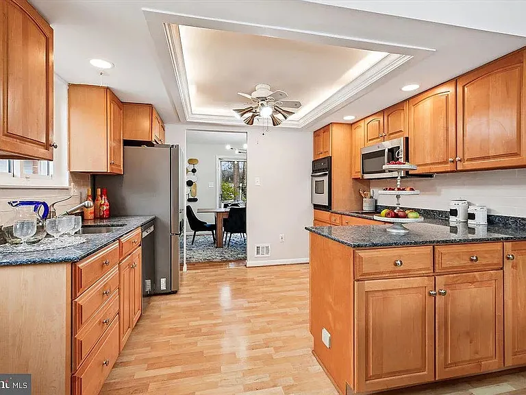 11505 Monticello Ave — Photo 4