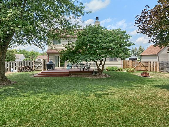 3rd image of 5037 Rockwood Dr