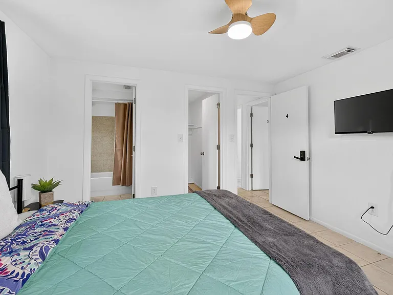 Comfortable Full-Size Bed