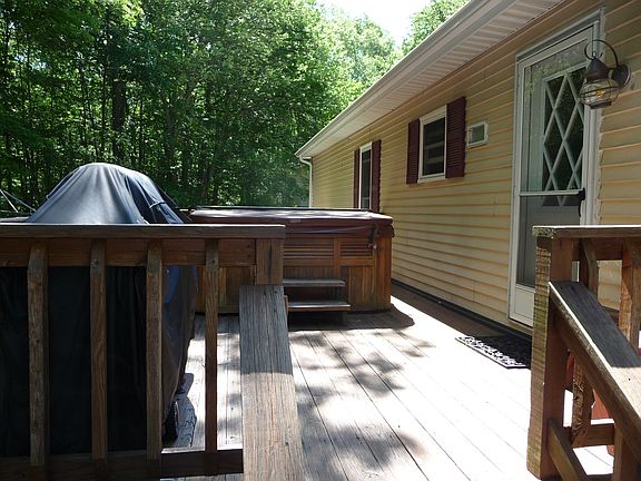 Rear Deck/Spa