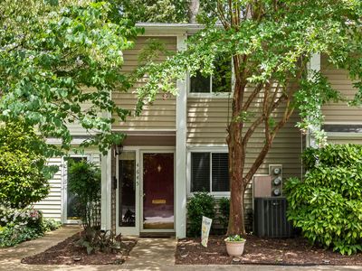 4645 Edwards Mill Rd, Raleigh, NC, 27612