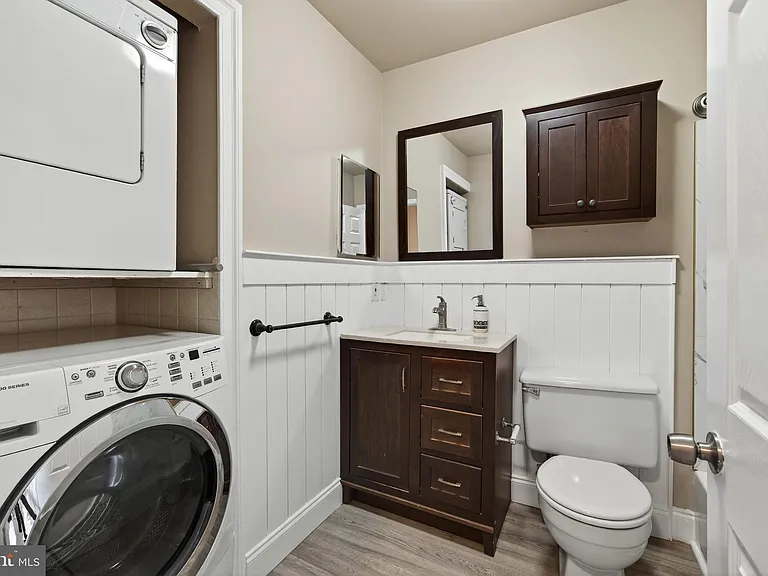 803 Valley Dr — Photo 22