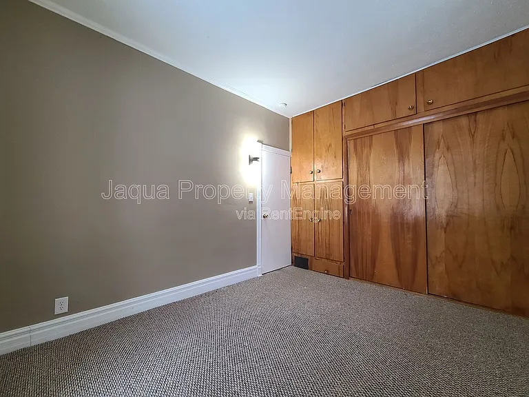 621 State St #1 — Photo 6