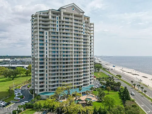 2668 Beach Blvd Photo 1
