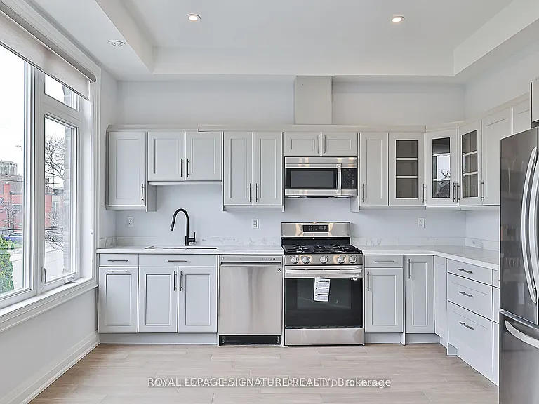 60 Belvidere Ave — Photo 5