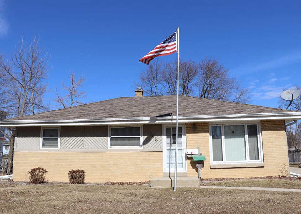 1st image of 10412 W Caldwell Ave