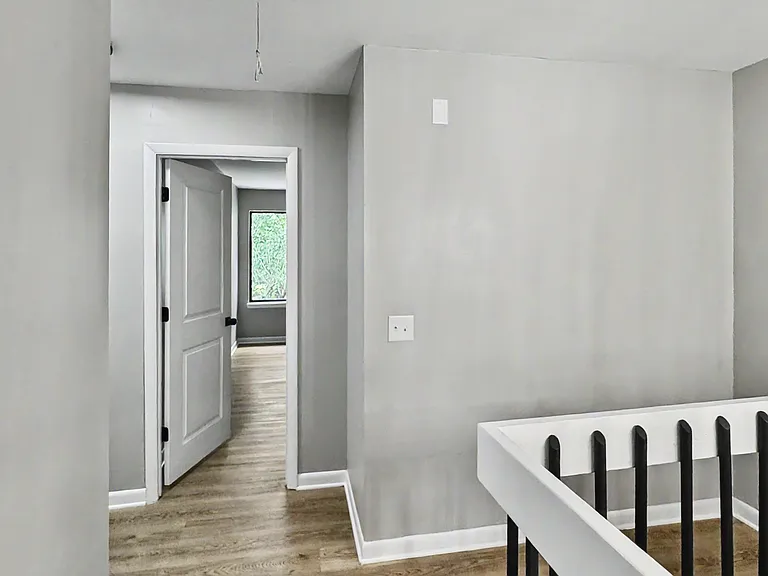 274 Mariners Cir — Photo 36