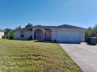 2911 40th St SW, Lehigh Acres, FL 33976