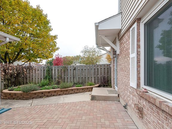 2nd image of 20 Woodsorrel Pl