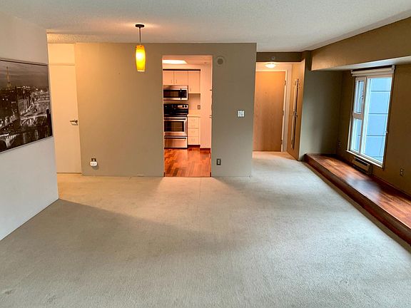 4th image of 121 Vine St #407A