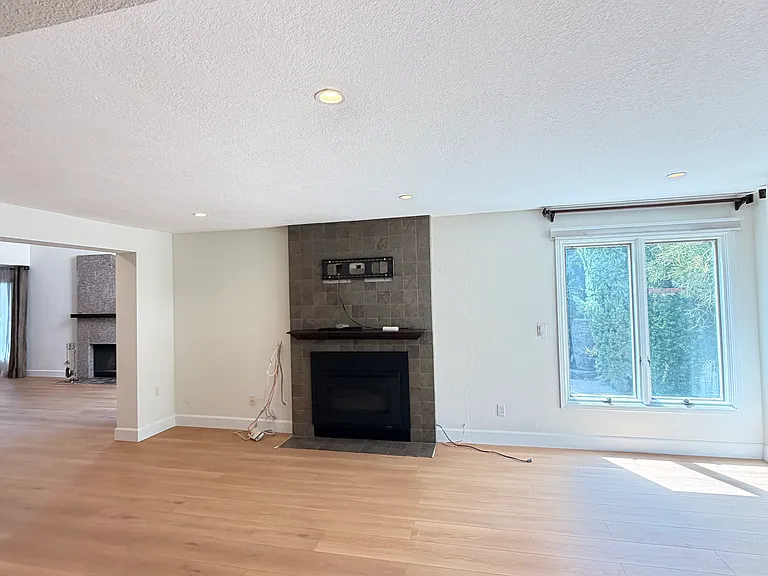 5701 Malaga Pl — Photo 10