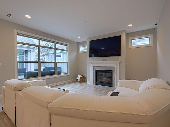 5th image of 4926 Diplomat Way
