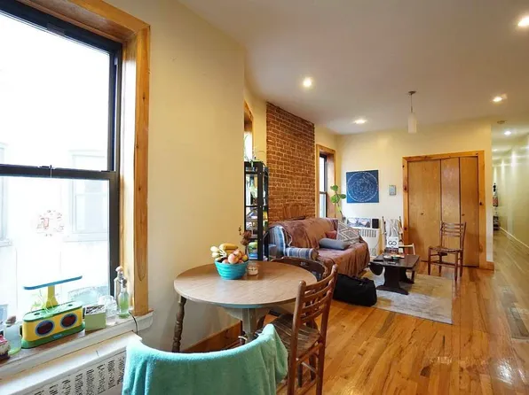 1046 Bergen Street image 1 of 8