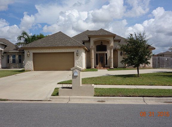 3rd image of 6917 Wild Olive Dr