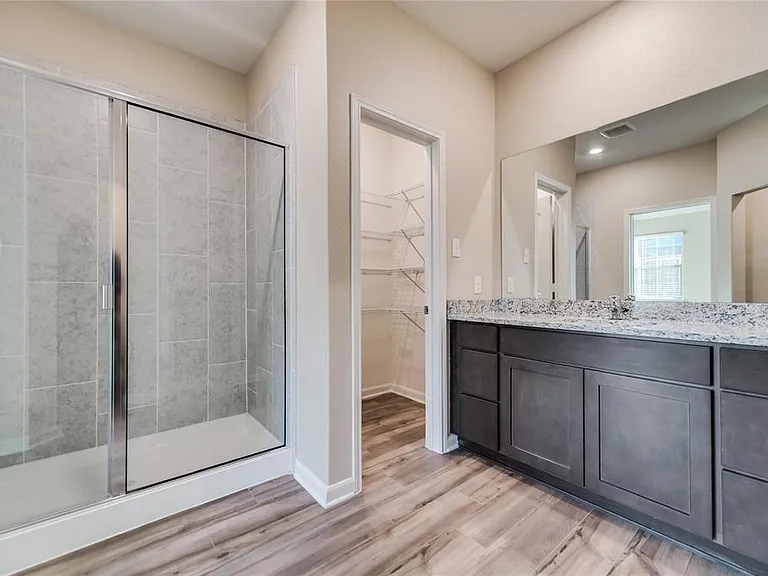 204 Lake Rdg — Photo 18