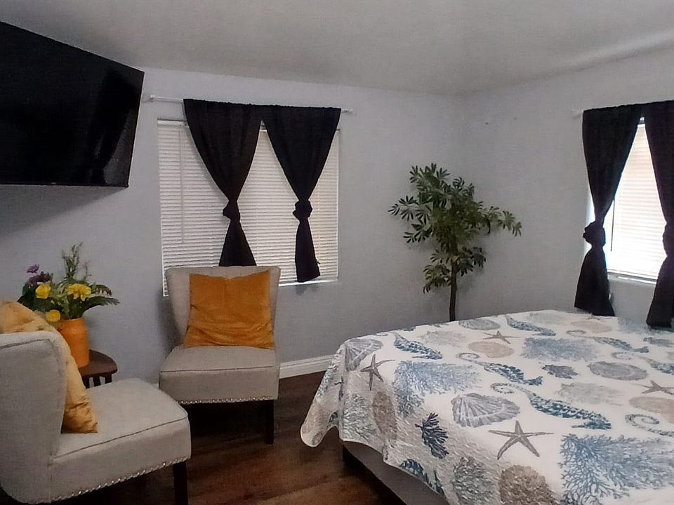 1st image of 420 S Merrill St #1