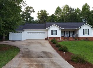 215 Fairview Ct, Demorest, GA 30535