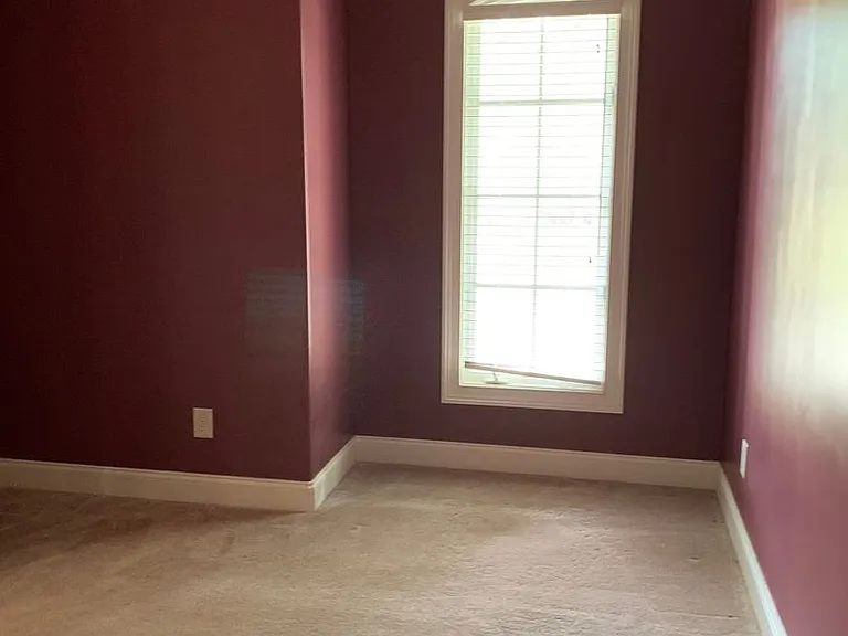 136 Nickolas Cir — Photo 35