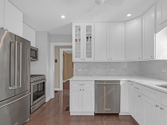 5th image of 4904 N Mulligan Ave
