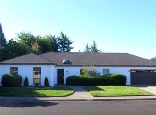 405 Barnum Dr, Phoenix, OR 97535