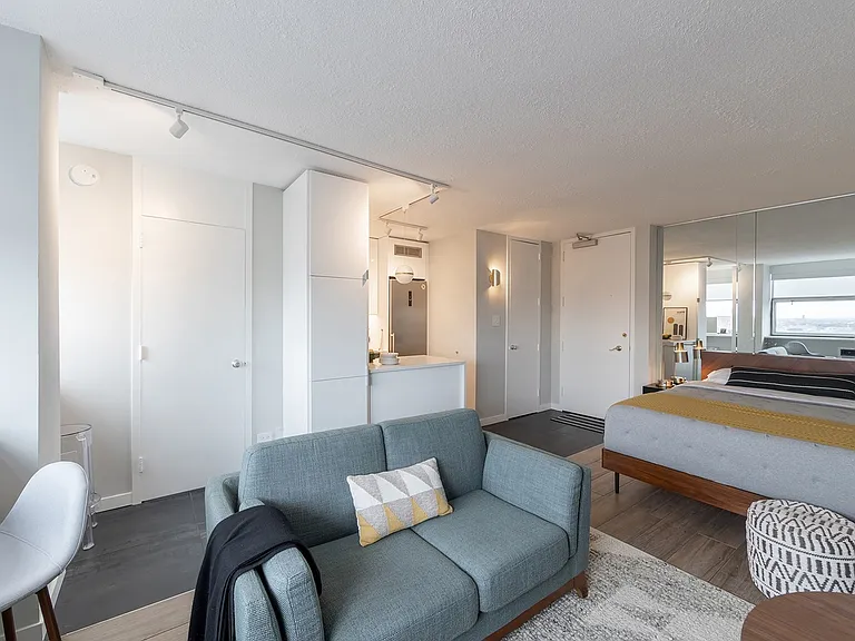 3110 N Sheridan Rd #1708 — Photo 18