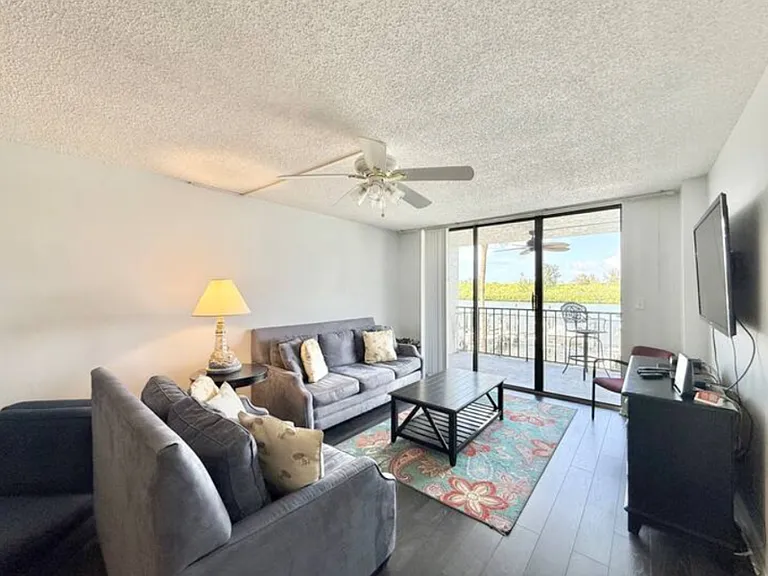 18201 Gulf Blvd #206 — Photo 5