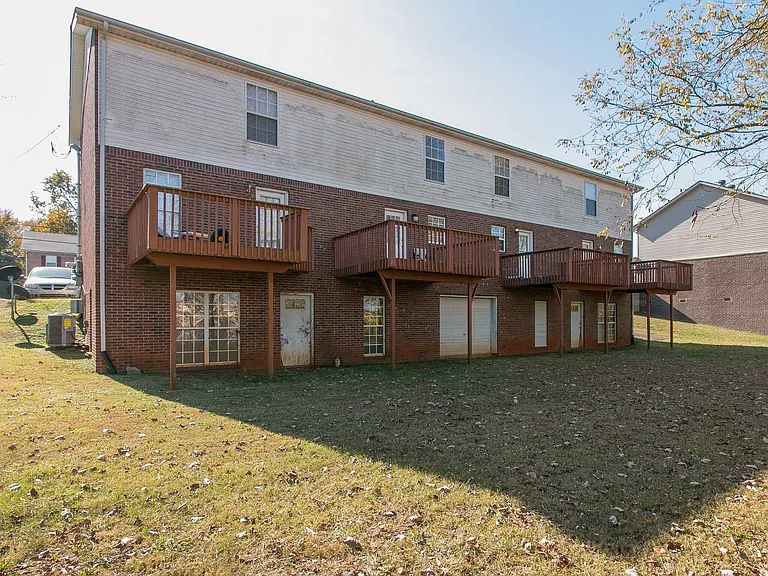 1244 Parkway Pl — Photo 24