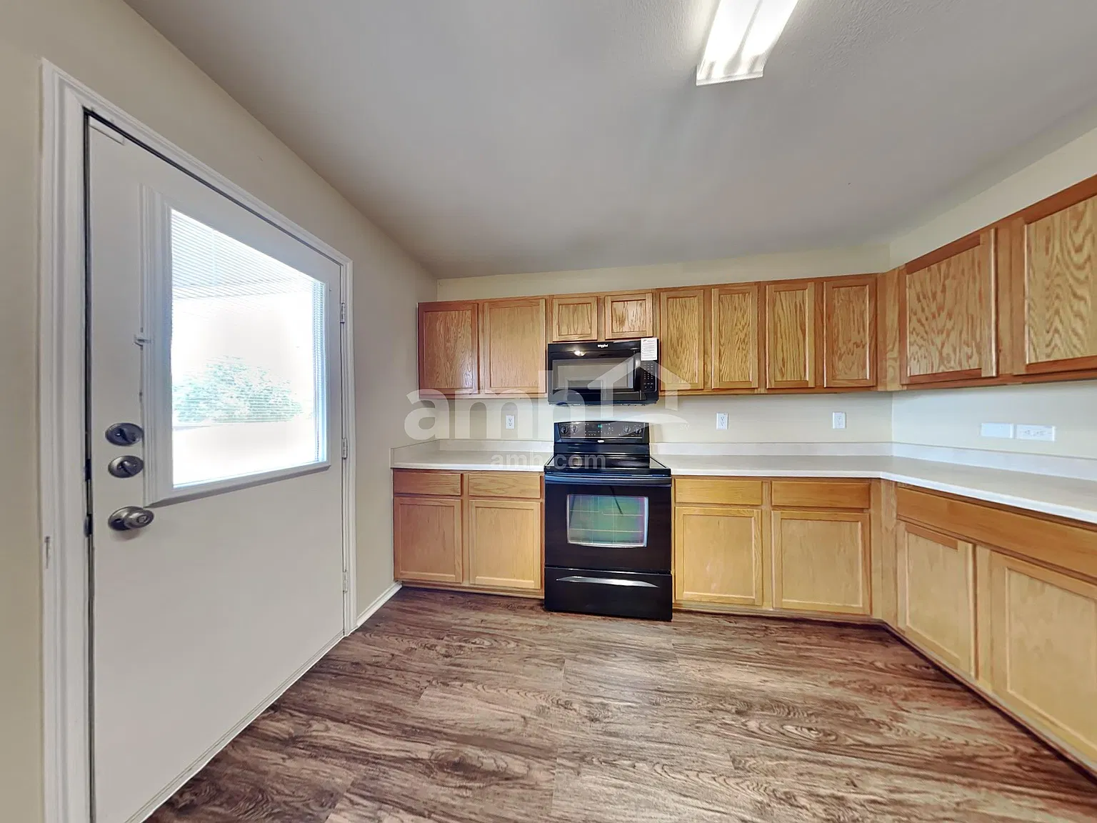 3 bed, 2.0 bath, 1608 sqft, $1,735 — Photo 4