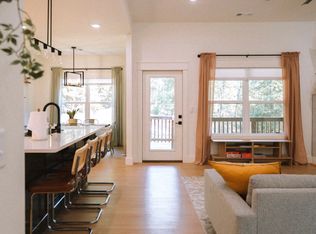 3 Yardley Cir, Bella Vista, AR 72714