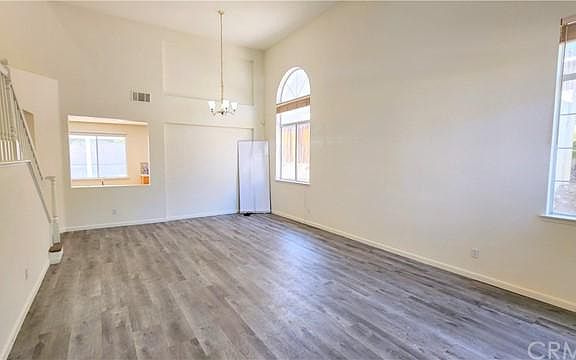 3rd image of 6120 Cantabria Ave