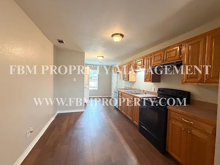 8726 S FM 148 #B — Photo 4